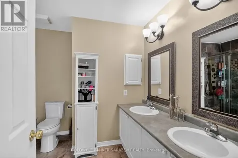 3 Castle Glen Crescent Ottawa ON K2L 4G9