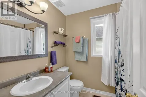 3 Castle Glen Crescent Ottawa ON K2L 4G9