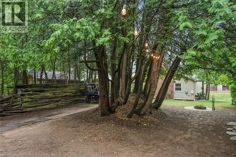 3 Hamilton Place Sauble Beach ON N0H 2G0