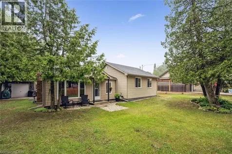 3 Hamilton Place Sauble Beach ON N0H 2G0