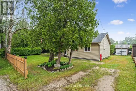 3 Hamilton Place South Bruce Peninsula ON N0H 2G0
