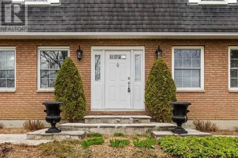 183 Hamilton Road Russell ON K4R 1E5