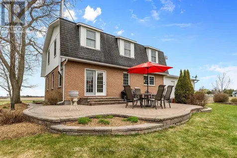 183 Hamilton Road Russell ON K4R 1E5