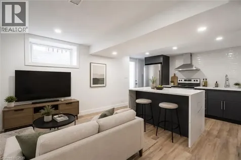 19 Munn Street Hamilton ON L8V 1J8