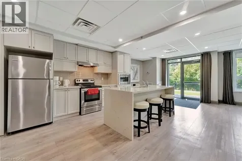 125 Shoreview Place Stoney Creek ON L8E 0K3