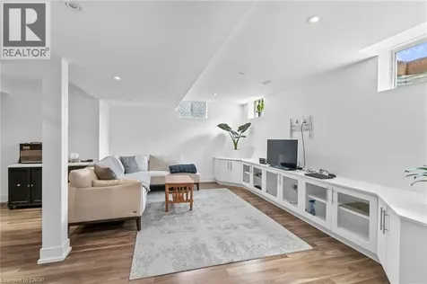 1360 Rolph Terrace Milton ON L9T 7E1