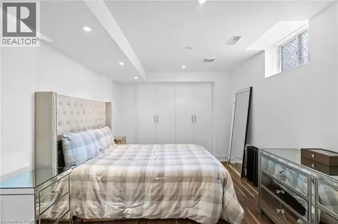 1360 Rolph Terrace Milton ON L9T 7E1