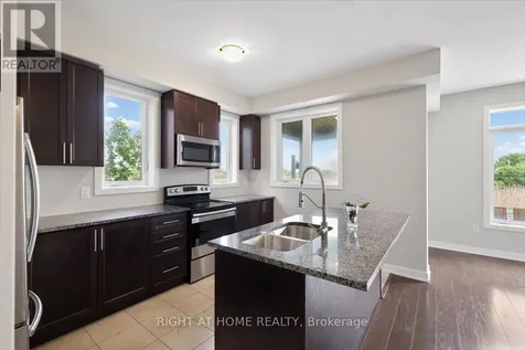590 North Service Road Hamilton (lakeshore) ON L8E 0K5