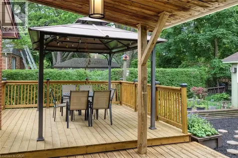 5 Brentwood Avenue Kitchener ON N2H 2C4