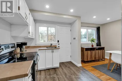 1202 Summerville Avenue Ottawa ON K1Z 8G4