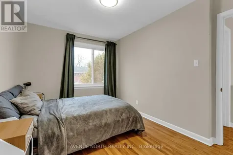 1202 Summerville Avenue Ottawa ON K1Z 8G4