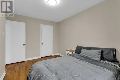 1202 Summerville Avenue Ottawa ON K1Z 8G4