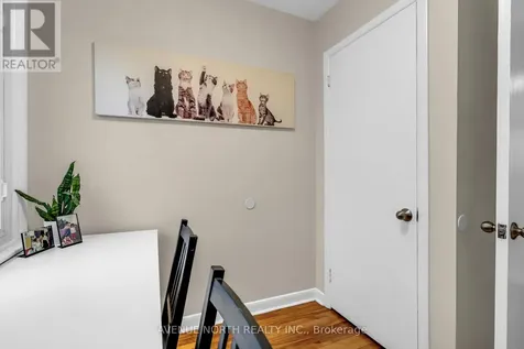 1202 Summerville Avenue Ottawa ON K1Z 8G4
