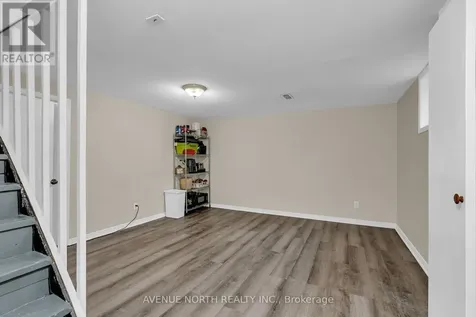1202 Summerville Avenue Ottawa ON K1Z 8G4