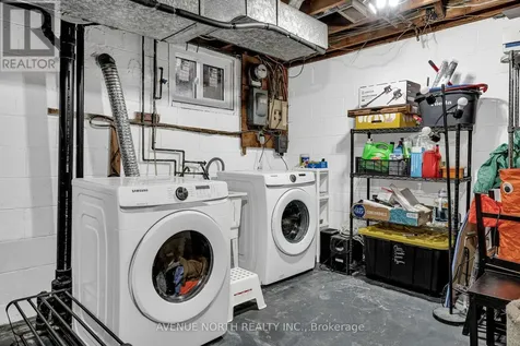 1202 Summerville Avenue Ottawa ON K1Z 8G4