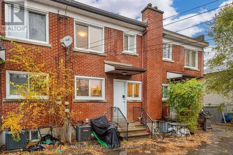 1202 Summerville Avenue Ottawa ON K1Z 8G4