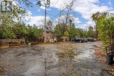 1202 Summerville Avenue Ottawa ON K1Z 8G4