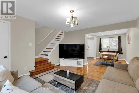 1202 Summerville Avenue Ottawa ON K1Z 8G4