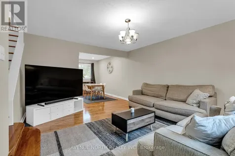 1202 Summerville Avenue Ottawa ON K1Z 8G4