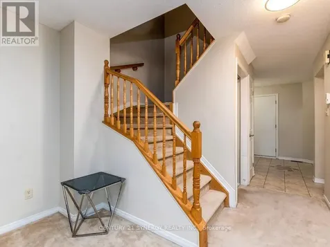 1 Winnegreen Court Ottawa ON K1G 5P3