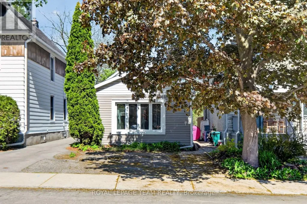 29 Stevenson Avenue Ottawa ON K1Z 6M9