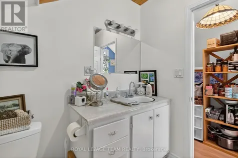29 Stevenson Avenue Ottawa ON K1Z 6M9