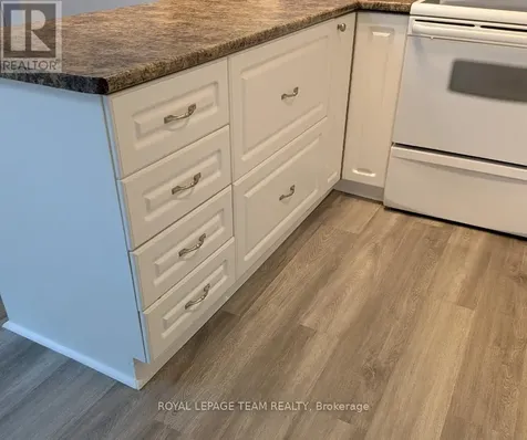 29 Stevenson Avenue Ottawa ON K1Z 6M9