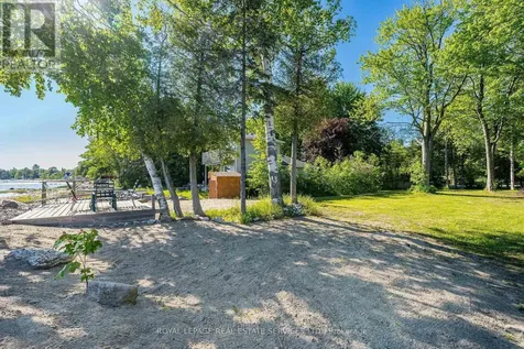 2228 Shore Lane Wasaga Beach ON L9Z 2X6