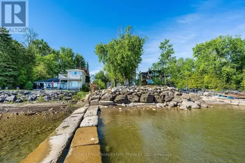 2228 Shore Lane Wasaga Beach ON L9Z 2X6