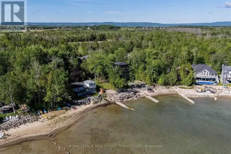 2228 Shore Lane Wasaga Beach ON L9Z 2X6
