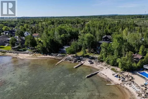 2228 Shore Lane Wasaga Beach ON L9Z 2X6