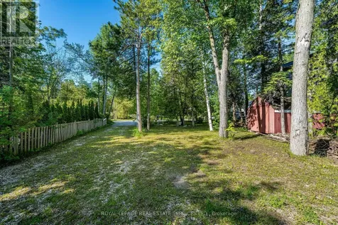 2228 Shore Lane Wasaga Beach ON L9Z 2X6