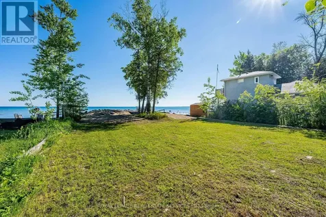 2228 Shore Lane Wasaga Beach ON L9Z 2X6