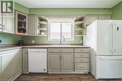 27 Ludlow Crescent Brantford ON N3P 1V2
