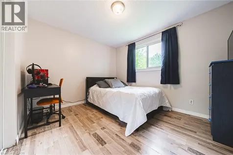 27 Ludlow Crescent Brantford ON N3P 1V2