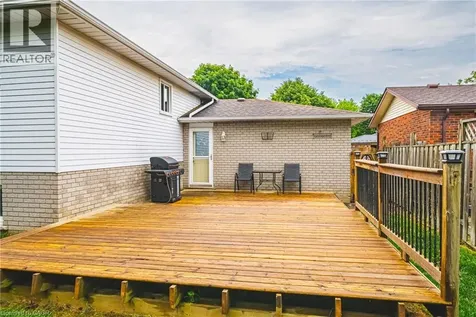 27 Ludlow Crescent Brantford ON N3P 1V2