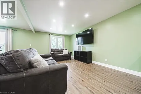 27 Ludlow Crescent Brantford ON N3P 1V2