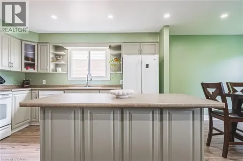 27 Ludlow Crescent Brantford ON N3P 1V2