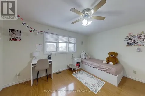 233 Benesfort Crescent Kitchener ON N2N 3B5