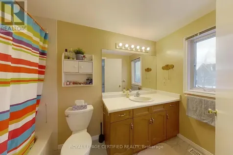 233 Benesfort Crescent Kitchener ON N2N 3B5