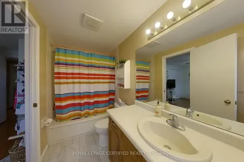 233 Benesfort Crescent Kitchener ON N2N 3B5