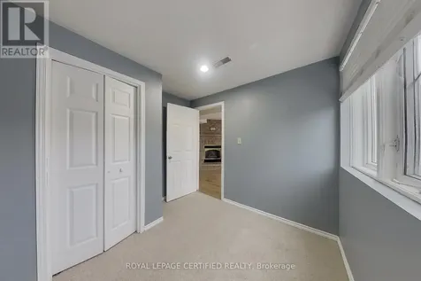 233 Benesfort Crescent Kitchener ON N2N 3B5