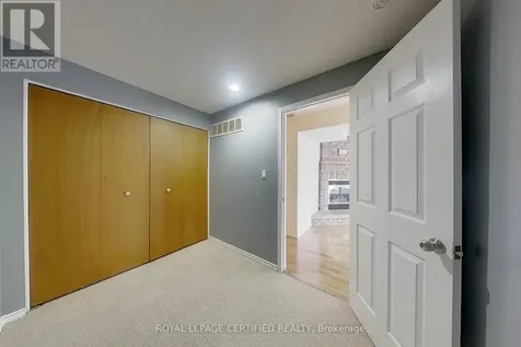233 Benesfort Crescent Kitchener ON N2N 3B5