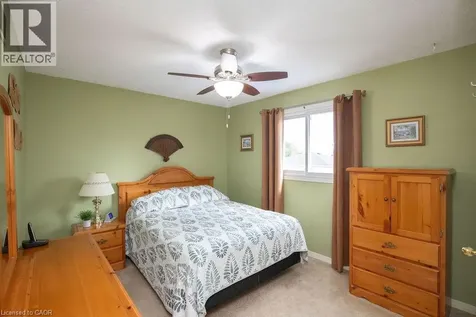 106 Ossington Drive Hamilton ON L8W 3S5
