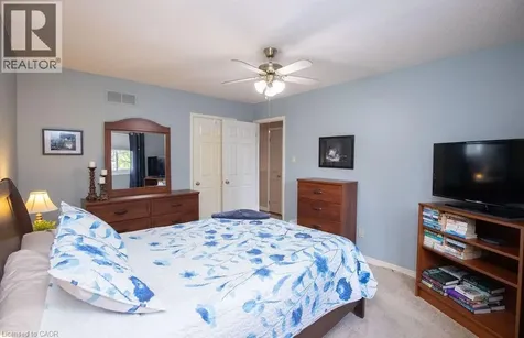 106 Ossington Drive Hamilton ON L8W 3S5