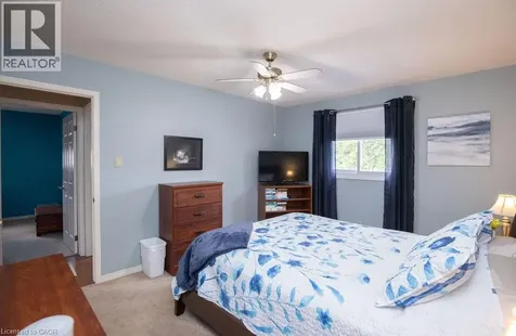 106 Ossington Drive Hamilton ON L8W 3S5