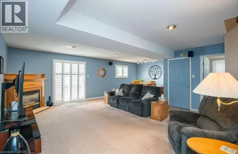 106 Ossington Drive Hamilton ON L8W 3S5