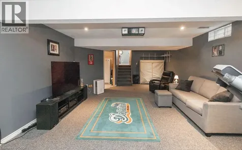 106 Ossington Drive Hamilton ON L8W 3S5