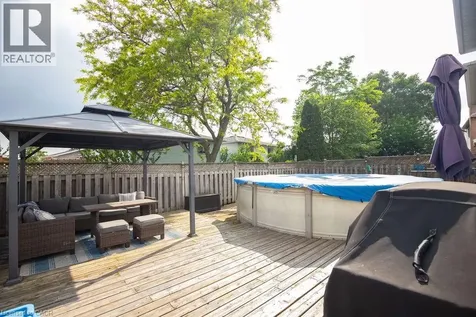 106 Ossington Drive Hamilton ON L8W 3S5