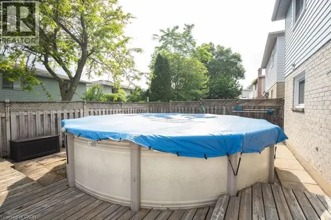 106 Ossington Drive Hamilton ON L8W 3S5